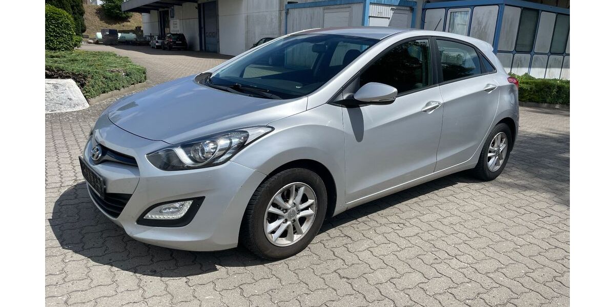 Hyundai i30 219.000 km 2.999 &euro; Kiel 24113
