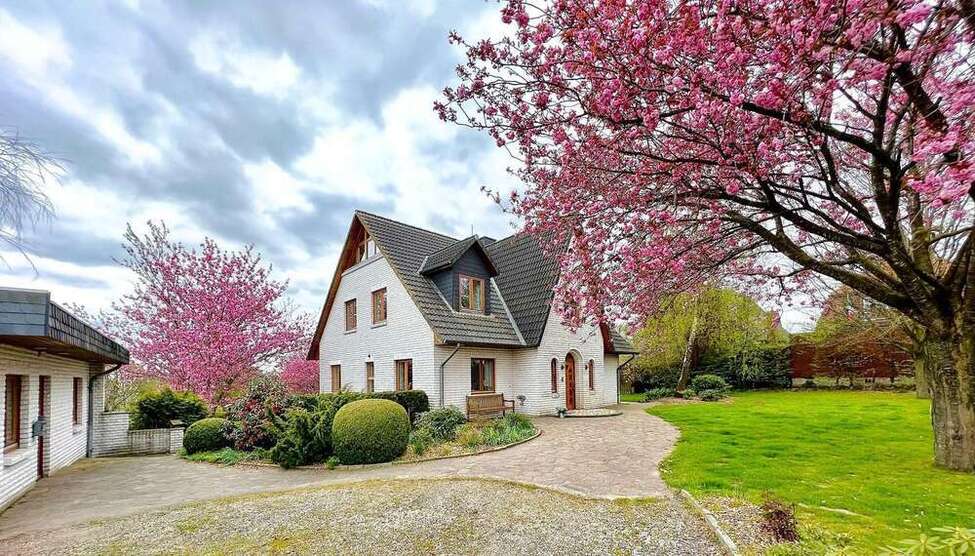Haus zum Kaufen in Felm 789.000 € 260 m²