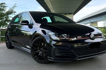 VW Golf 127.000 km 16.200 &euro; Kiel 24147