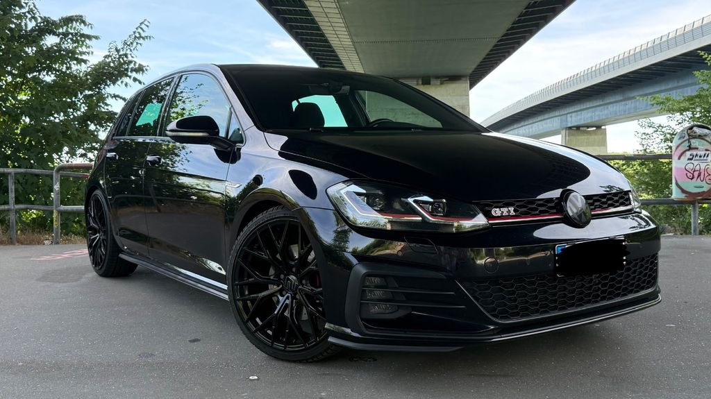 VW Golf 127.000 km 16.200 &euro; Kiel 24147