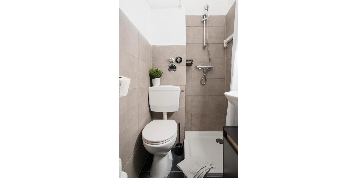 Erdgeschoßwohnung Kiel Südfriedhof - 1 Zimmer, 28 m&sup2;, 1.500&euro; | Angebot:25753899