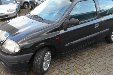 Renault Clio 231.000 km 1.650 € Neumünster 24539