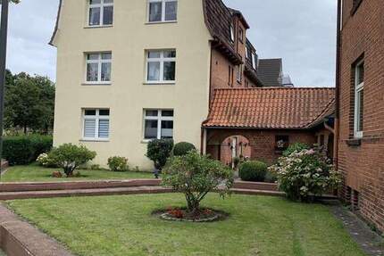 Haus Kiel Pries - 2 Zimmer, 664 m&sup2;, 1.450.000&euro; | Angebot:26094115