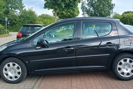 Peugeot 207 123.000 km 3.999 &euro; Gettorf 24214