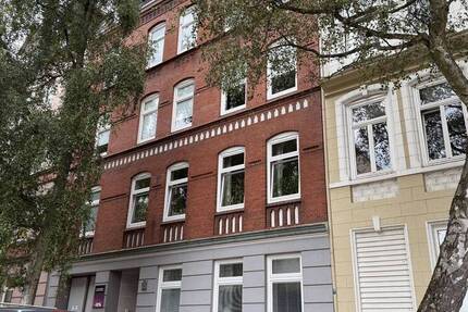 Mehrfamilienhaus in Kiel-Nord, Nähe Blücherplatz