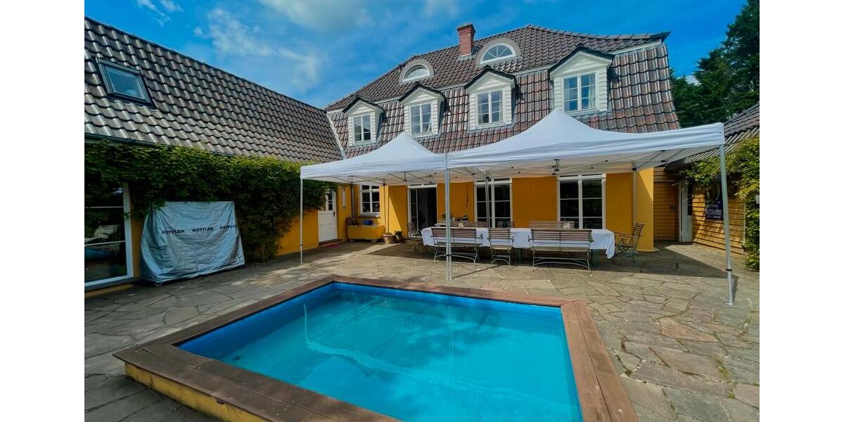 Villa Kiel Russee - 7.5 Zimmer, 280 m&sup2;, 1.590.000&euro; | Angebot:26705721