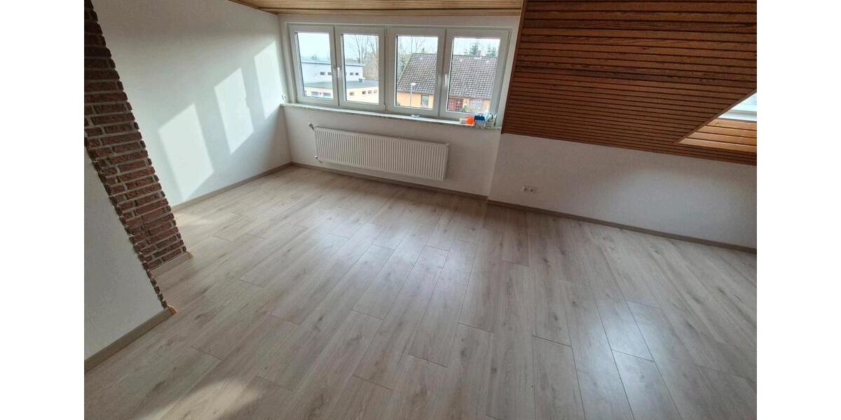 Dachgeschoßwohnung Kiel Meimersdorf - 2 Zimmer, 70 m&sup2;, 1.020&euro; | Angebot:25405786