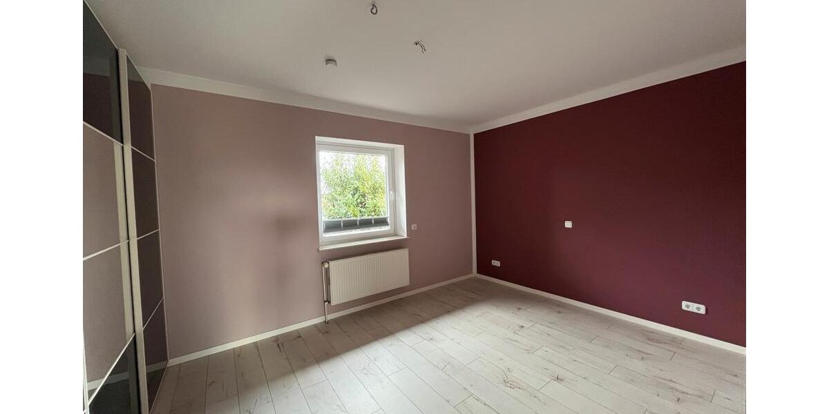 Etagenwohnung Hohenfelde - 4 Zimmer, 105 m&sup2;, 1.400&euro; | Angebot:25287017