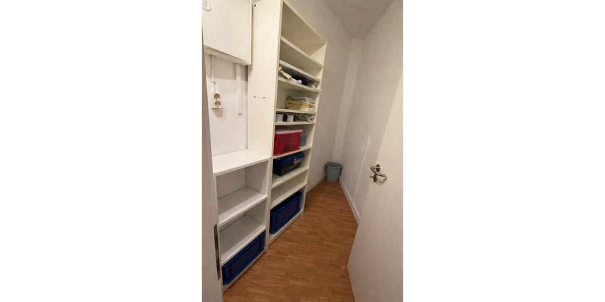Etagenwohnung Kiel Neumühlen-Dietrichsdorf - 3 Zimmer, 75 m&sup2;, 158.000&euro; | Angebot:25792831