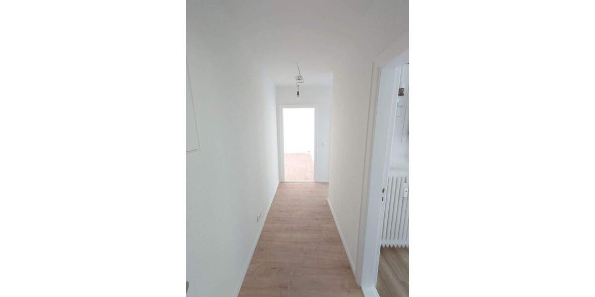 Zum 01.02.2026 - neues Jahr, neues Glück - sanierte Wohnung mit Balkon 2 zimmer