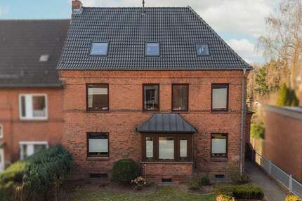 Haus Kiel Hassee - 12 Zimmer, 273 m&sup2;, 725.000&euro; | Angebot:25387460