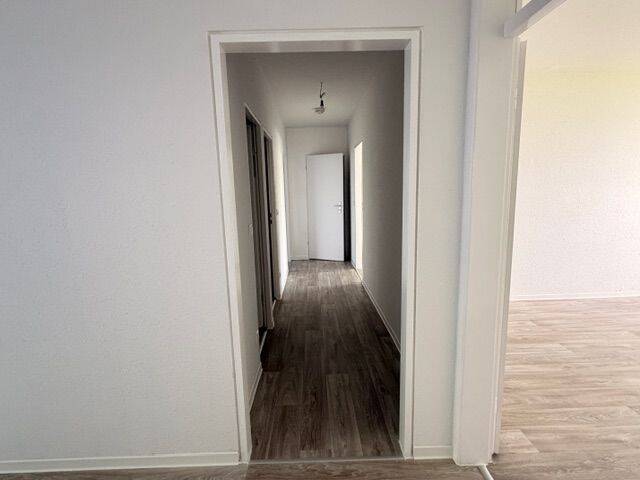 Etagenwohnung Kiel Mettenhof - 3 Zimmer, 82 m&sup2;, 816&euro; | Angebot:26273005