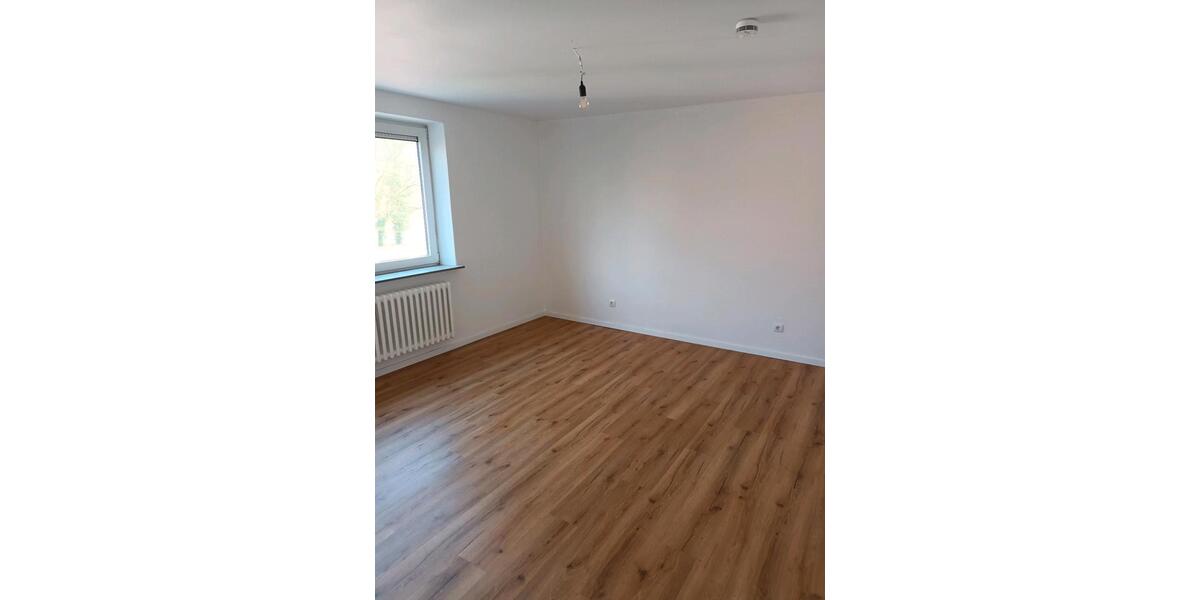 Etagenwohnung Eckernförde - 5 Zimmer, 107 m&sup2;, 1.300&euro; | Angebot:25590014