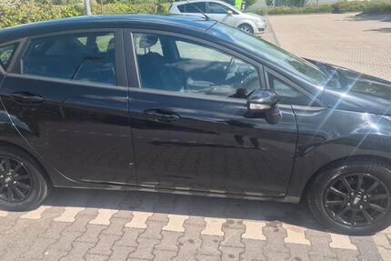 Ford Fiesta 234.000 km 3.200 &euro; Nortorf 24589