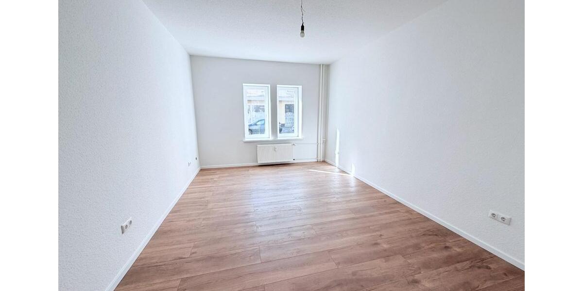 Erdgeschoßwohnung Neumünster - 3 Zimmer, 77 m&sup2;, 695&euro; | Angebot:26072152