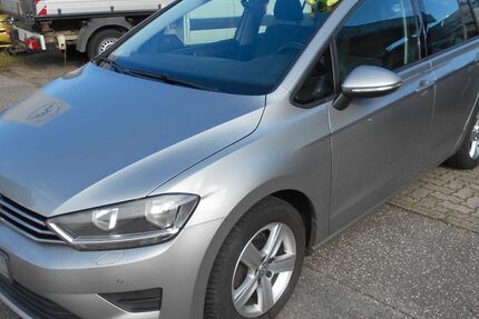 VW Golf 142.000 km 9.450 &euro; Neumünster 24539