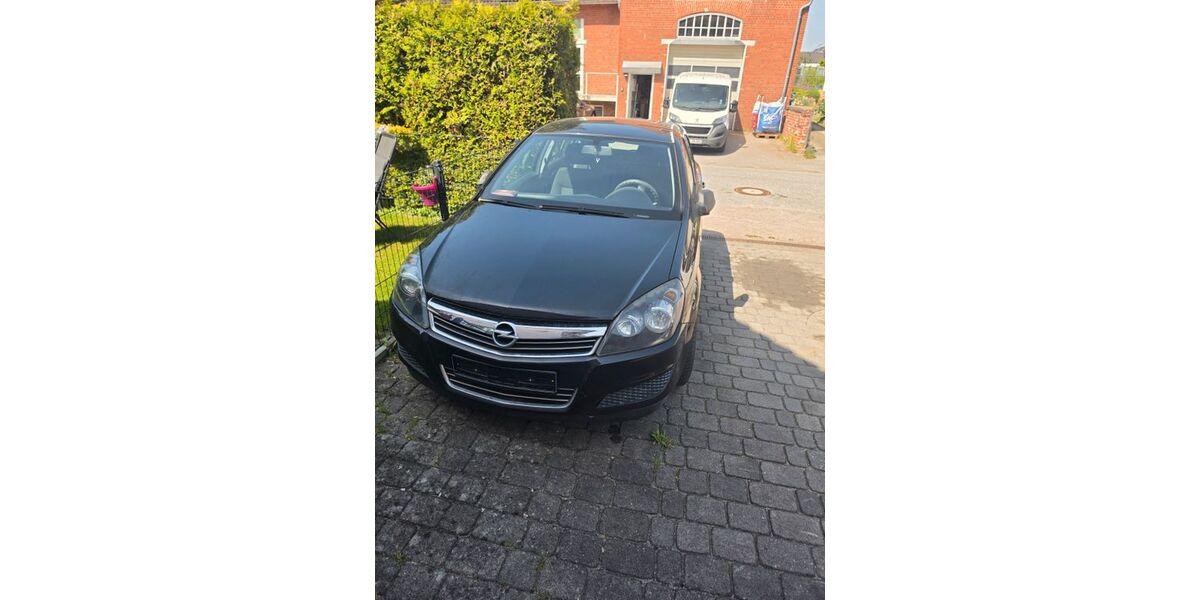 Opel Astra 195.000 km 700 &euro; Kiel 24113