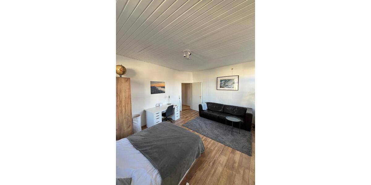 Etagenwohnung Kiel Gaarden-Ost - 3 Zimmer, 80 m&sup2;, 1.015&euro; | Angebot:24473480