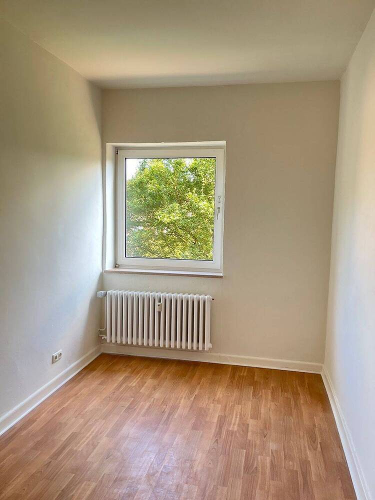 2,5 Zimmerwohnung mit neuem Bad und großer Wohnküche