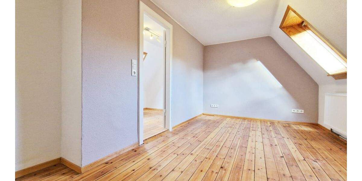 Doppelhaushälfte Neumünster Innenstadt - 4 Zimmer, 89 m&sup2;, 275.000&euro; | Angebot:23977451