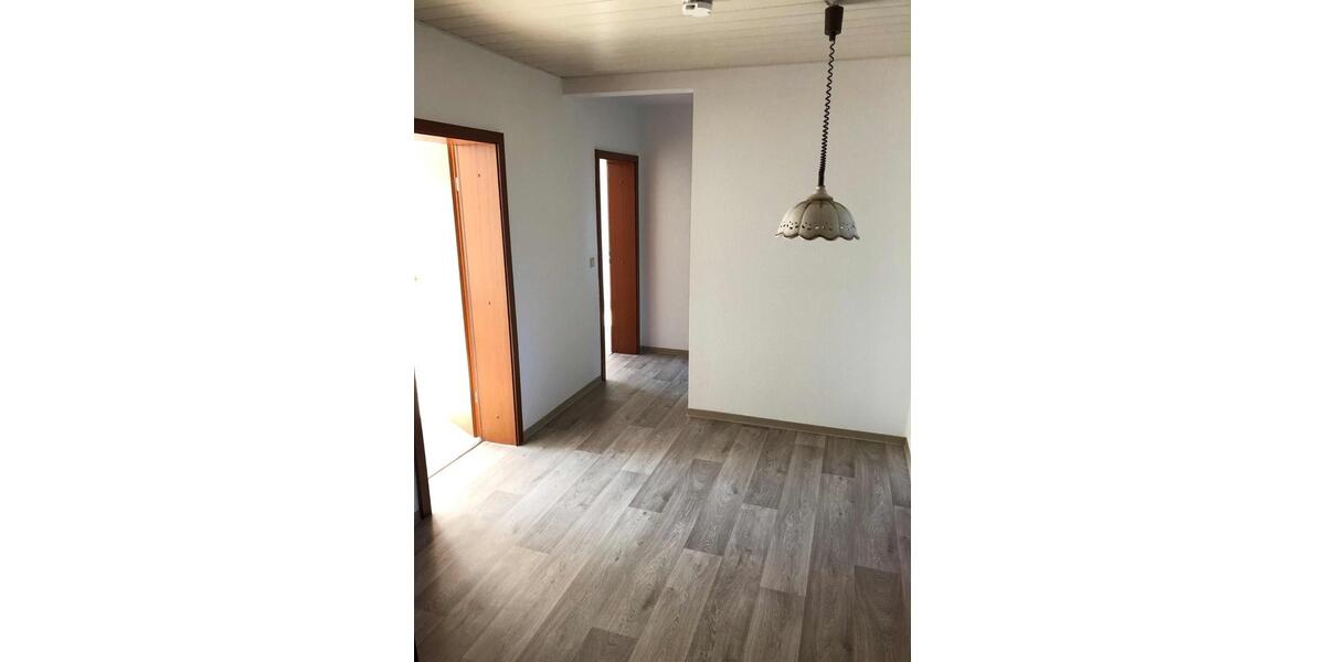 Etagenwohnung Büdelsdorf - 3 Zimmer, 72 m&sup2;, 139.000&euro; | Angebot:24991213