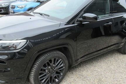 Jeep Compass 43.800 km 21.950 &euro; Gettorf 24214