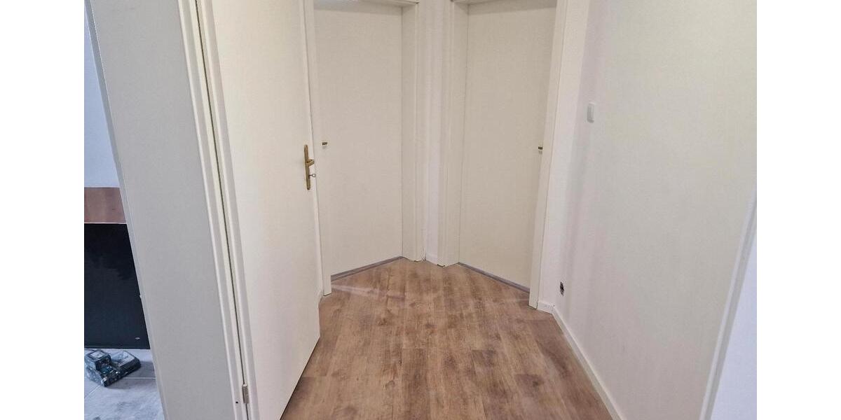 Etagenwohnung Neumünster Böcklersiedlung - 4 Zimmer, 100 m&sup2;, 1.550&euro; | Angebot:25472630