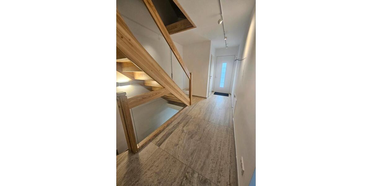 Reihenhaus Neumünster Böcklersiedlung - 4.5 Zimmer, 152 m&sup2;, 280.000&euro; | Angebot:26024236