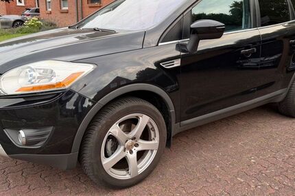 Ford Kuga 146.000 km 7.500 &euro; Neumünster 24534