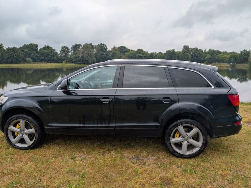 Q7