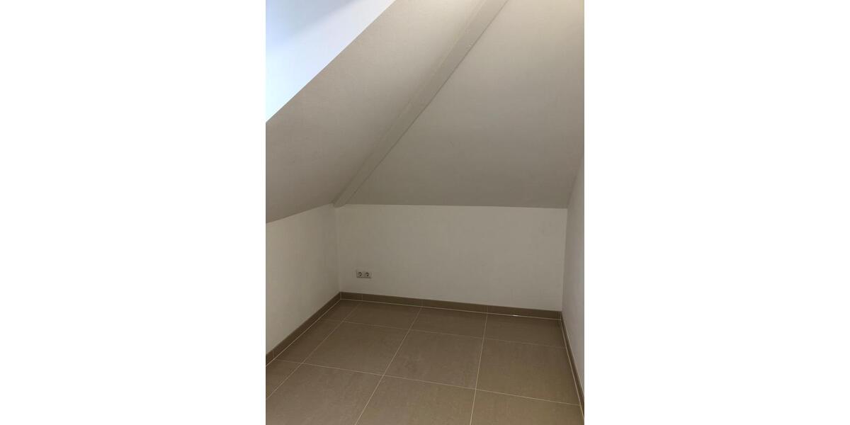 Dachgeschoßwohnung Plön - 2 Zimmer, 86 m&sup2;, 1.060&euro; | Angebot:26252333