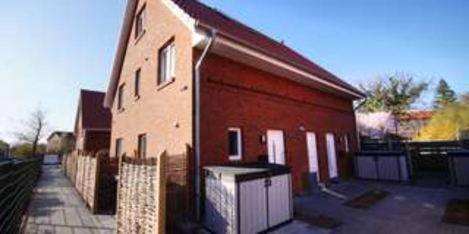 Moderne Doppelhaushälfte in Preetz Kfw-40 EE Wärmepumpe gehoben 4 zimmer