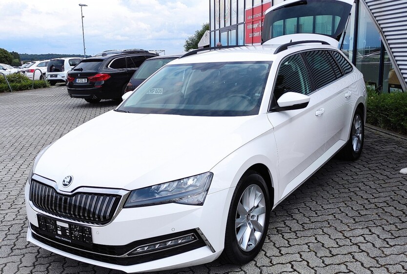 Skoda Superb 89.000 km 19.999 € Lindau 24214