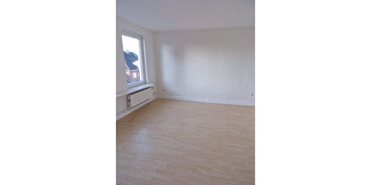 Etagenwohnung Büdelsdorf - 3 Zimmer, 110 m&sup2;, 639&euro; | Angebot:25700043