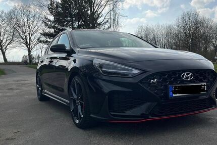 Hyundai i30 84.000 km 22.999 &euro; Kiel 24107