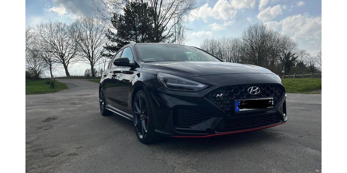 Hyundai i30 84.000 km 22.999 &euro; Kiel 24107