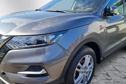 Nissan Qashqai 60.800 km 17.888 &euro; Neumünster 24539
