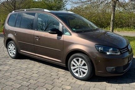 VW Touran 267.327 km 7.500 &euro; Hütten 24358