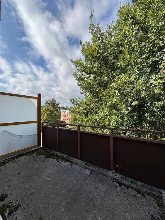 Zentrale 2-Zimmer-Whg. mit Balkon u. Stellplatz Adalbertstr. Kiel-Wik