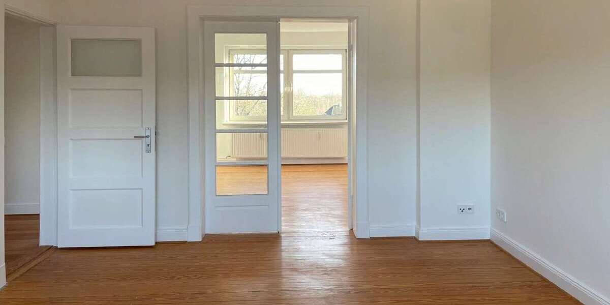 Etagenwohnung Kiel Düsternbrook - 4 Zimmer, 99 m&sup2;, 1.783&euro; | Angebot:25753581
