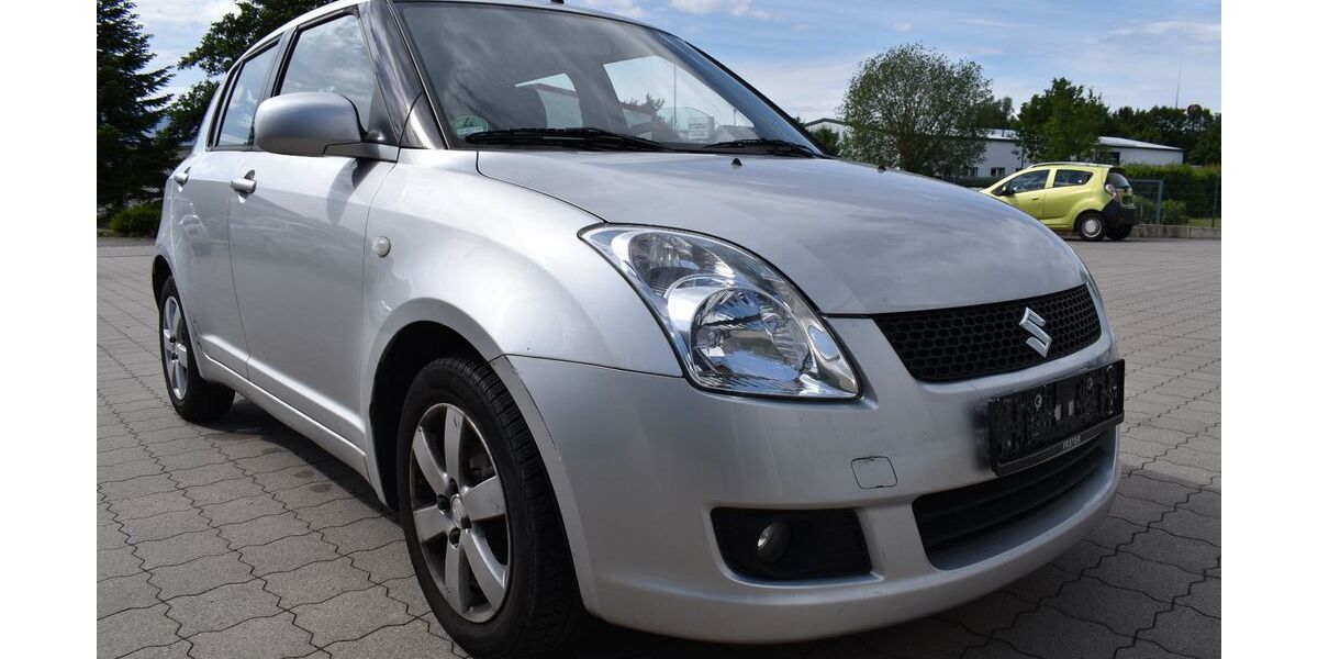 Suzuki Swift 33.000 km 6.990 &euro; Gettorf 24214