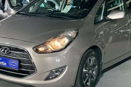 Hyundai iX20 90.000 km 10.990 &euro; Kiel 24145