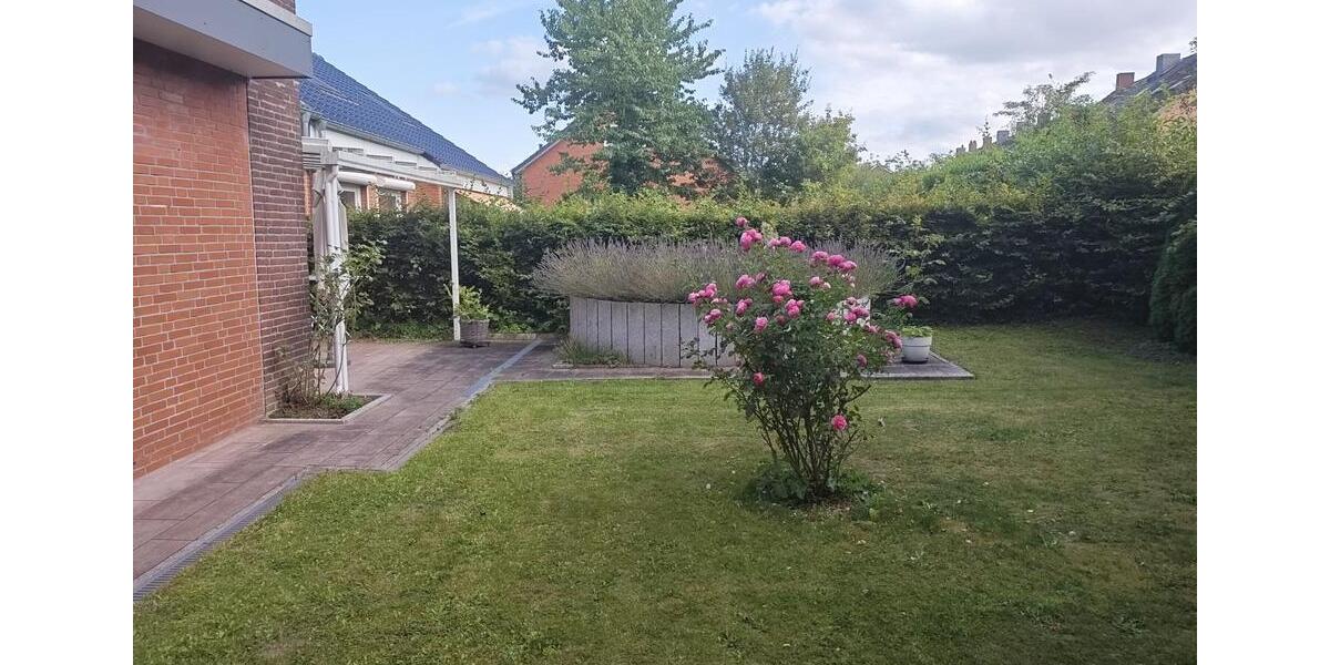 Doppelhaushälfte Schwentinental Klausdorf - 5 Zimmer, 225 m&sup2;, 1.950&euro; | Angebot:24984161