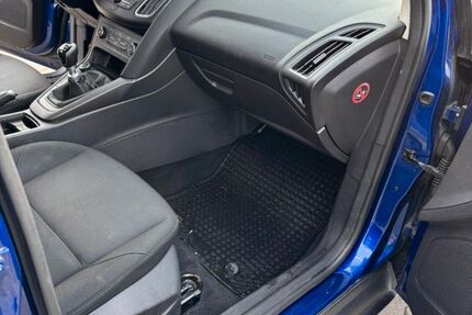 Ford Focus 220.000 km 4.800 &euro; Felde 24242