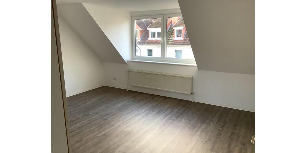 Dachgeschoßwohnung Kiel Friedrichsort - 2 Zimmer, 61 m&sup2;, 591&euro; | Angebot:25146570