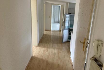 Dachgeschoßwohnung 2,5 Zimmer
