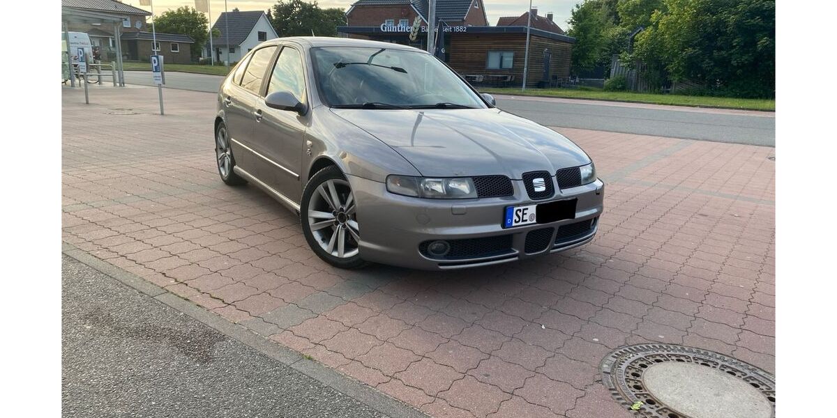 Seat Leon 322.000 km 2.900 &euro; Bornhöved 24619