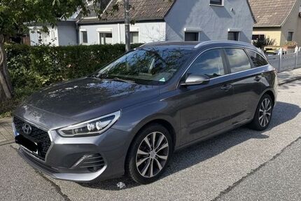 Hyundai i30 174.100 km 9.990 &euro; Kiel 24107