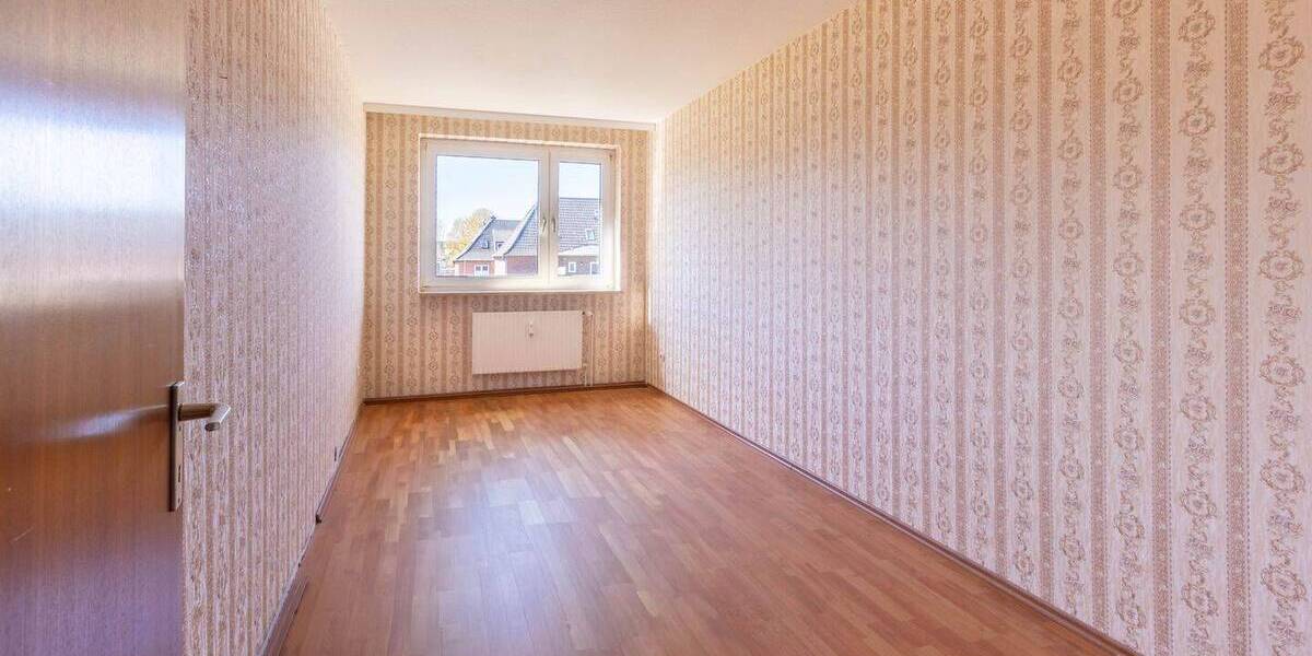 Etagenwohnung Büdelsdorf - 3 Zimmer, 80 m&sup2;, 680&euro; | Angebot:26411223