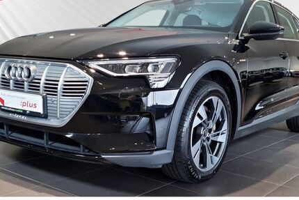 Audi e-tron 45.000 km 25.980 € Kiel 24118